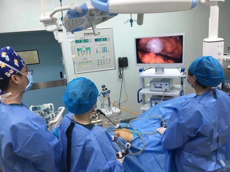 【二轻医院·妇科】成功完成首例腹腔镜下卵巢囊肿切除术_手术_患者_